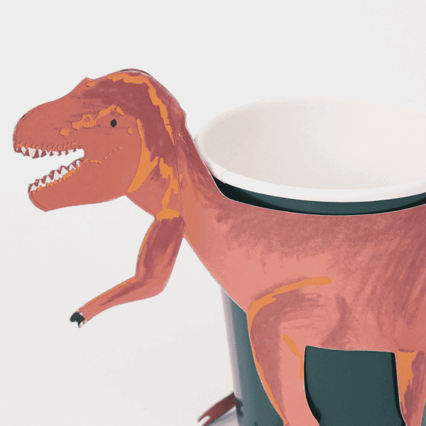 Kupferfoliendetails auf dem Meri Meri T-Rex Trinkbecher