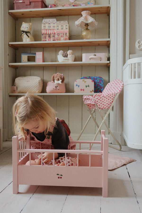 Wooden doll bed pink FSC