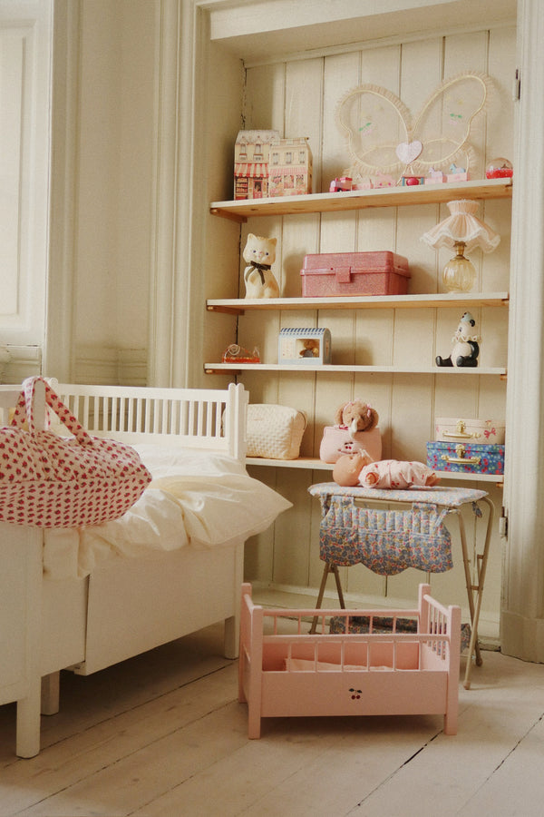 Wooden doll bed pink FSC