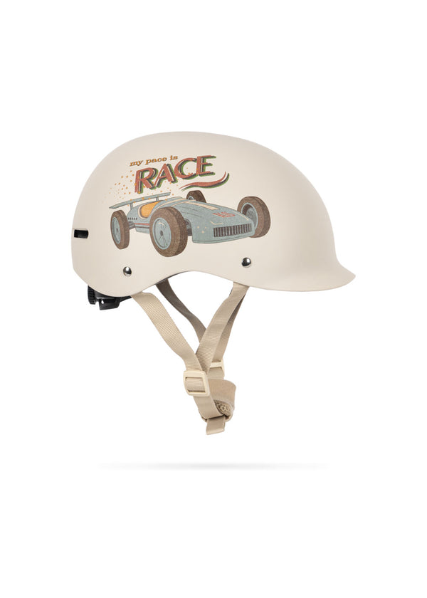 Race bicycle helmet