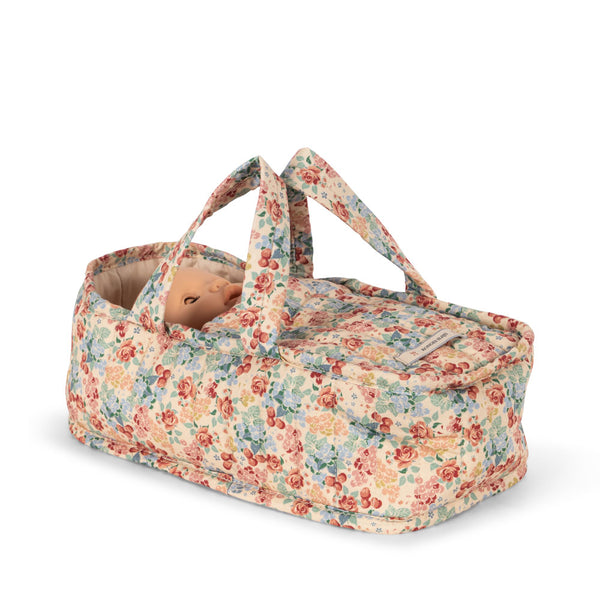 Lucca in doll carrycot Vienna