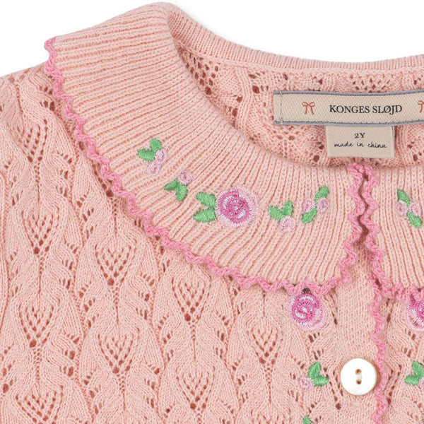 Konges Sløjd Strickjacke Rosier Light Rose – im Detail