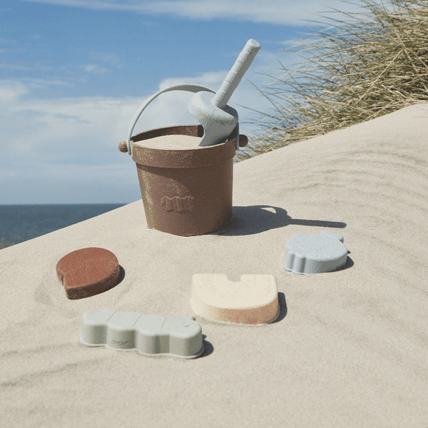 OYOY Sandspielzeug-Set Leo Beach Choko | Sandspielzeug | Beluga Kids