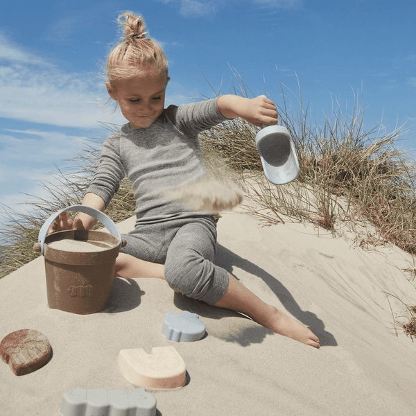 OYOY Sandspielzeug-Set Leo Beach Choko | Sandspielzeug | Beluga Kids